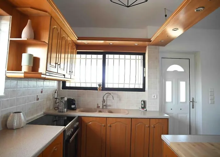 άνετο για 4 με θέα شقة إريتريا